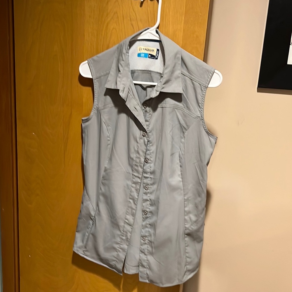 Magellan sleeveless mag wick shirt
